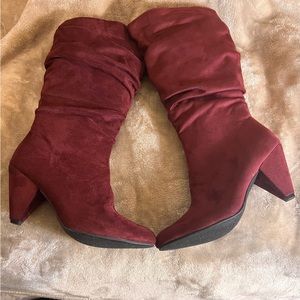 C Est. 1946 Women's Burgundy Knee High Slouch Boots Size 9